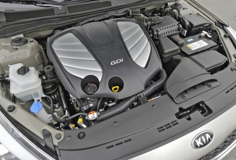 2015 Kia Cadenza 3.3liter V6 Engine Picture / Pic / Image